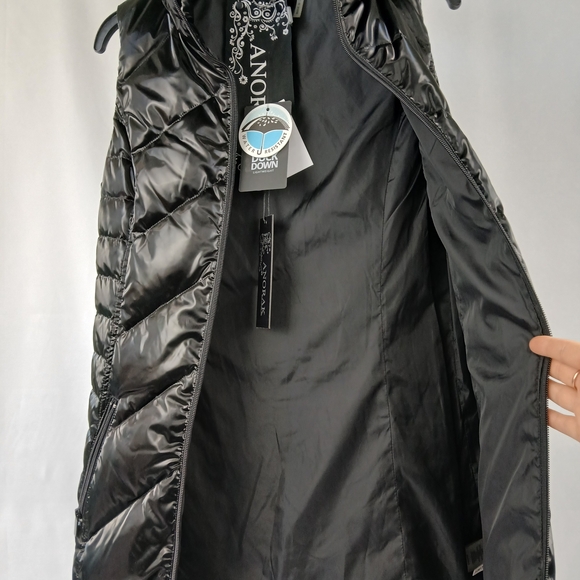 ANORAK Women's Shiny Black Long Puffer Vest - Picture 10 of 12